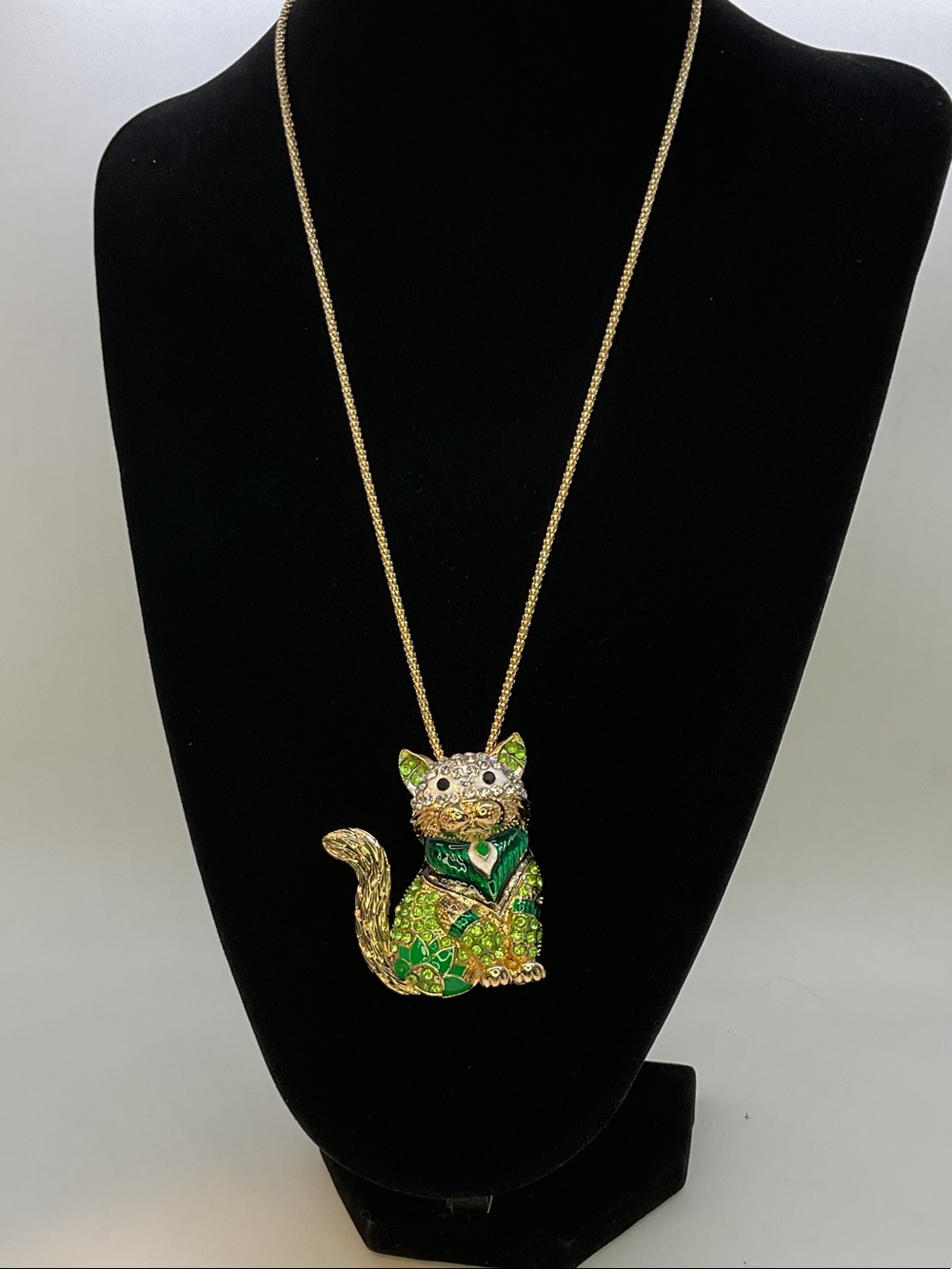 Betsey Johnson Royal Flower Kitty Cat Pendant Necklace